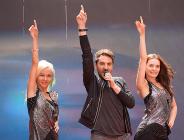 Faruk K, sokakta konser verdi