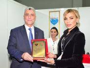 Farket Otizm Saklı Dehalar Derneği standına ünlü isimlerden anlamlı destek