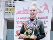 Banu Karadağlı diye yazılır “Melek” diye okunur