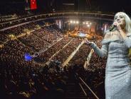 Yıldız Tilbe kariyerinin 30’uncu yılını Ülker Sports Arena’da 10 bin kişiye verdiği dev konserle kutladı