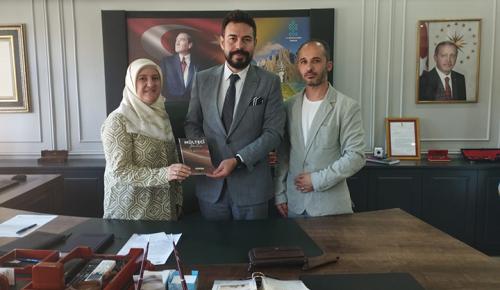 Yazar Saime Fındıkçı ve Mavi Kuş Medya Yayıncılıktan Osmaniye Protokolüne Ziyaret