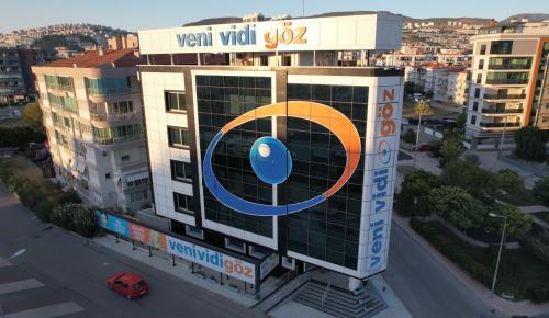 Op. Dr. Emre Hayırcı: “Akıllı Lens Teknolojisi, Katarakt Cerrahisinde Yeni Standart Haline Geldi”
