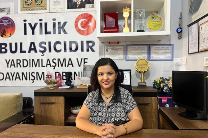 “İyilik Bulaşıcıdır” Derneği Başkanı Melek Gözen: ‘Bir çocuğun yüzündeki tebessüm bize yeter’