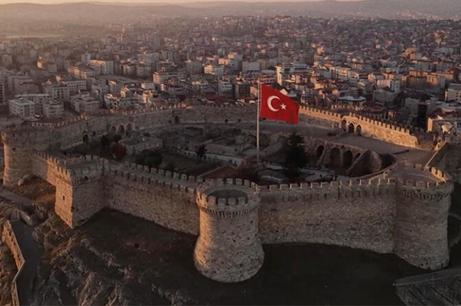 Şölen’den Cumhuriyetimizin 102. yılına özel anlamlı film