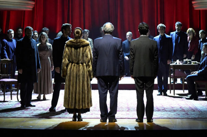 Londra’da yılın kültür olayı : Kürk Mantolu Madonna yakında Londra sahnelerinde!