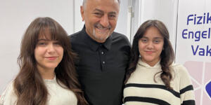 Sabit Akkaya’dan Hatay’daki depremzede ve Engelli Çocuklara Moral Ziyareti