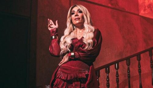 Zümra’nın yeni şarkısı Türk olduğu için Arap ülkelerinde savaş yüzünden yasaklandı