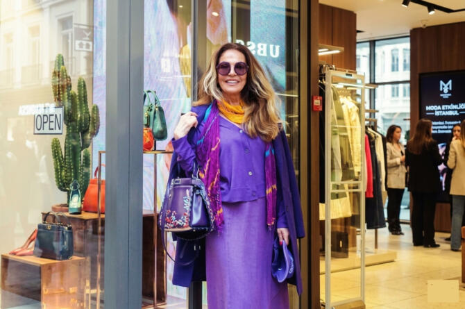 Gül Erda, Mor Bir Meltem Gibi Esti