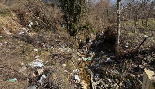 Safranbolu’nun Köylerinde Çöp Krizi: Konteyner Yok, Dere Yatakları Çöp Dolu