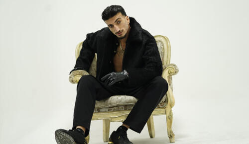 2026’nın yeni gözdesi foto model manken Yiğit Bolakan