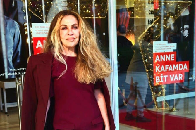 Gül Erda’dan “Anne Kafamda Bit Var” Galasına Anlamlı Katılım